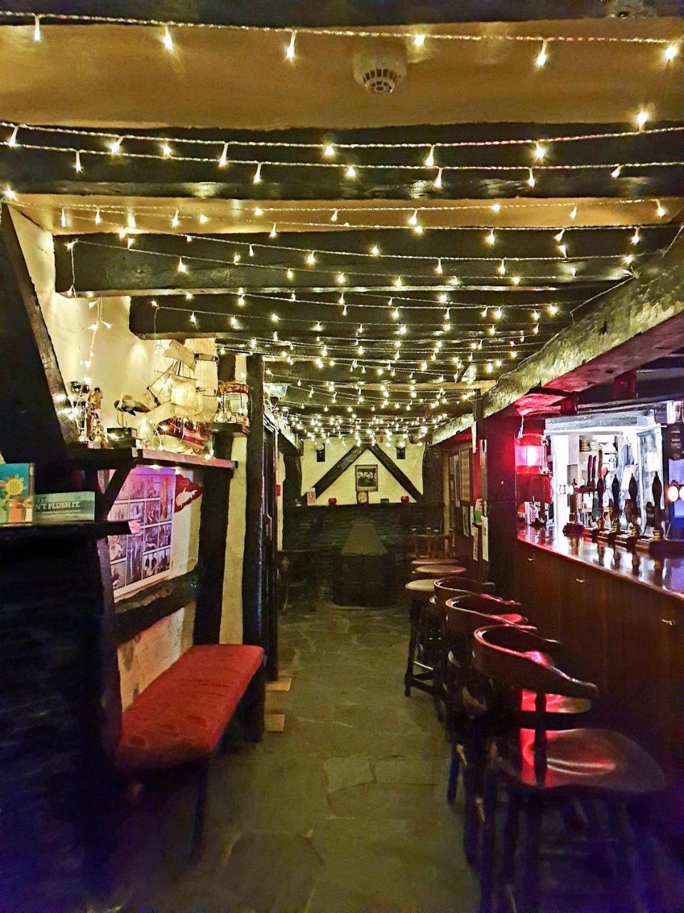 Jolly Sailor Inn Лу Экстерьер фото